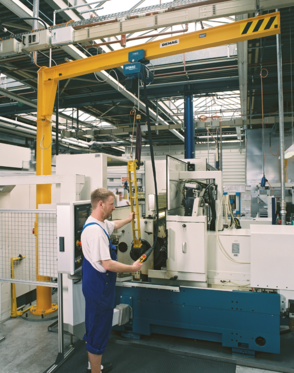 Saeulenschwenkkran-D-AS-270.Vollbild.png Saeulenschwenkkran-D-AS-270.Vollbild.png